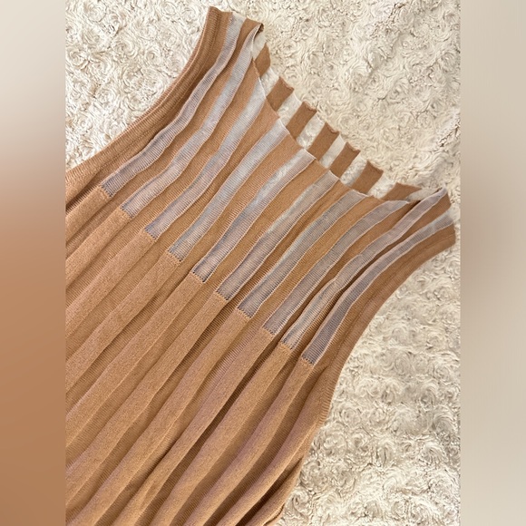 Sheer Ribbed Tank Top - Picture 6 of 8